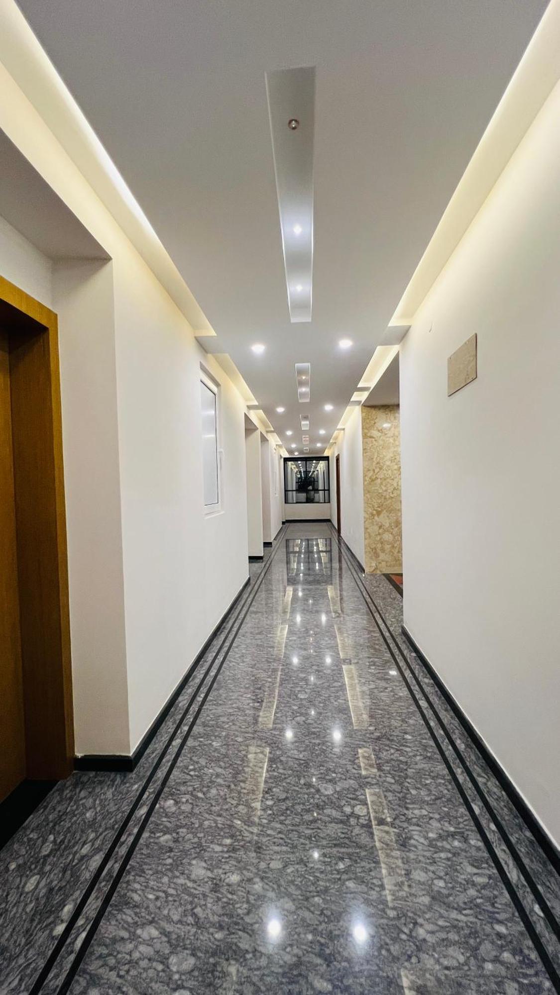 Hotel Aashraya Dod Jala Esterno foto