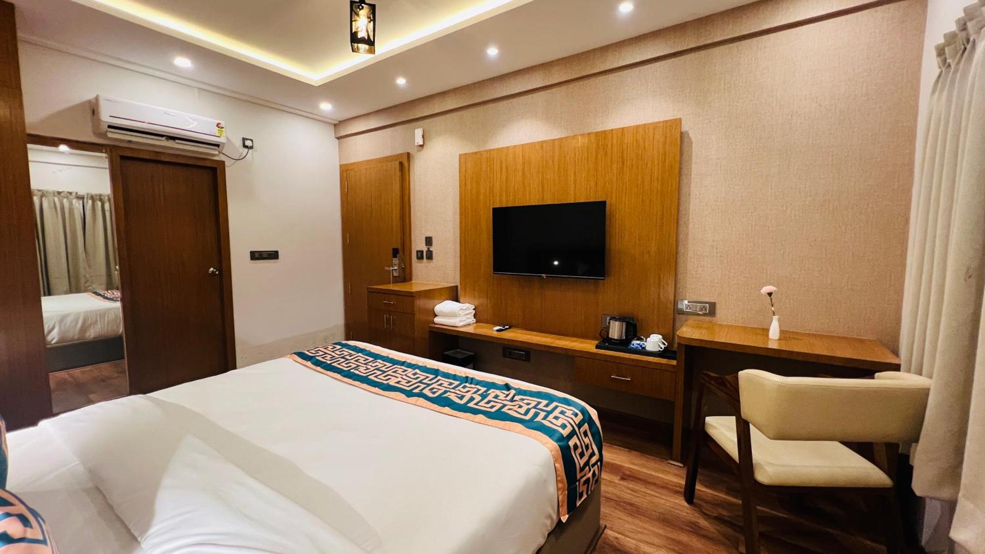 Hotel Aashraya Dod Jala Esterno foto