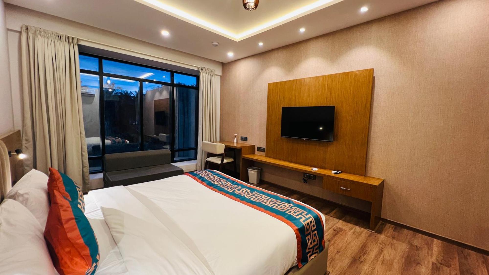 Hotel Aashraya Dod Jala Esterno foto
