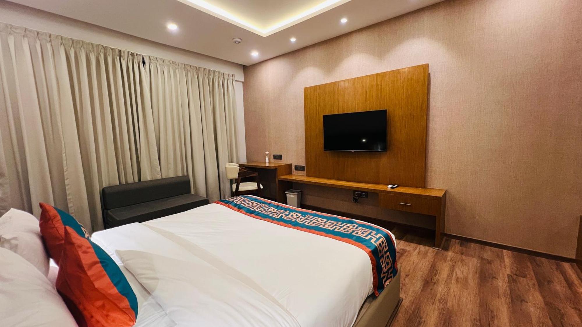 Hotel Aashraya Dod Jala Esterno foto