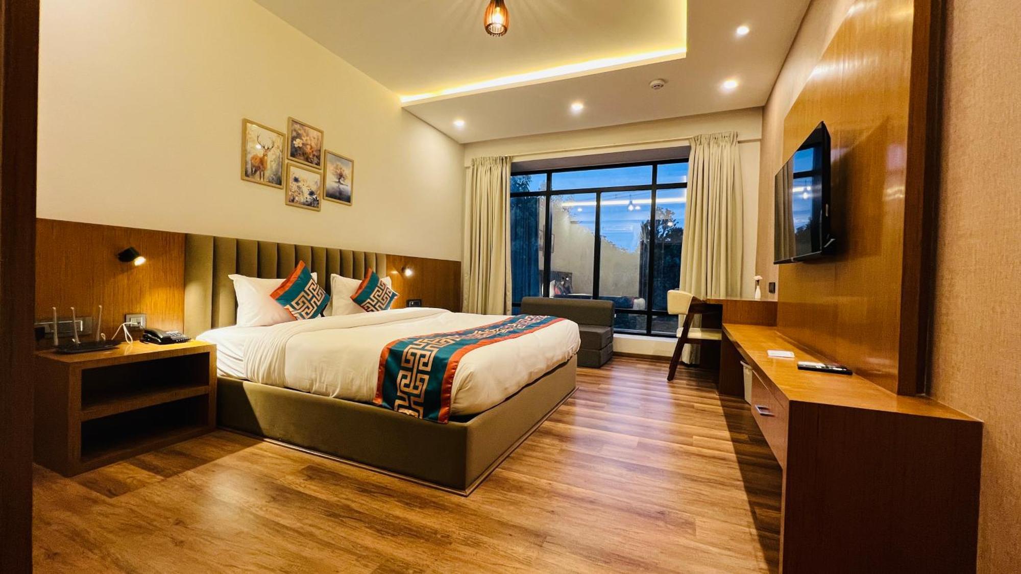 Hotel Aashraya Dod Jala Esterno foto