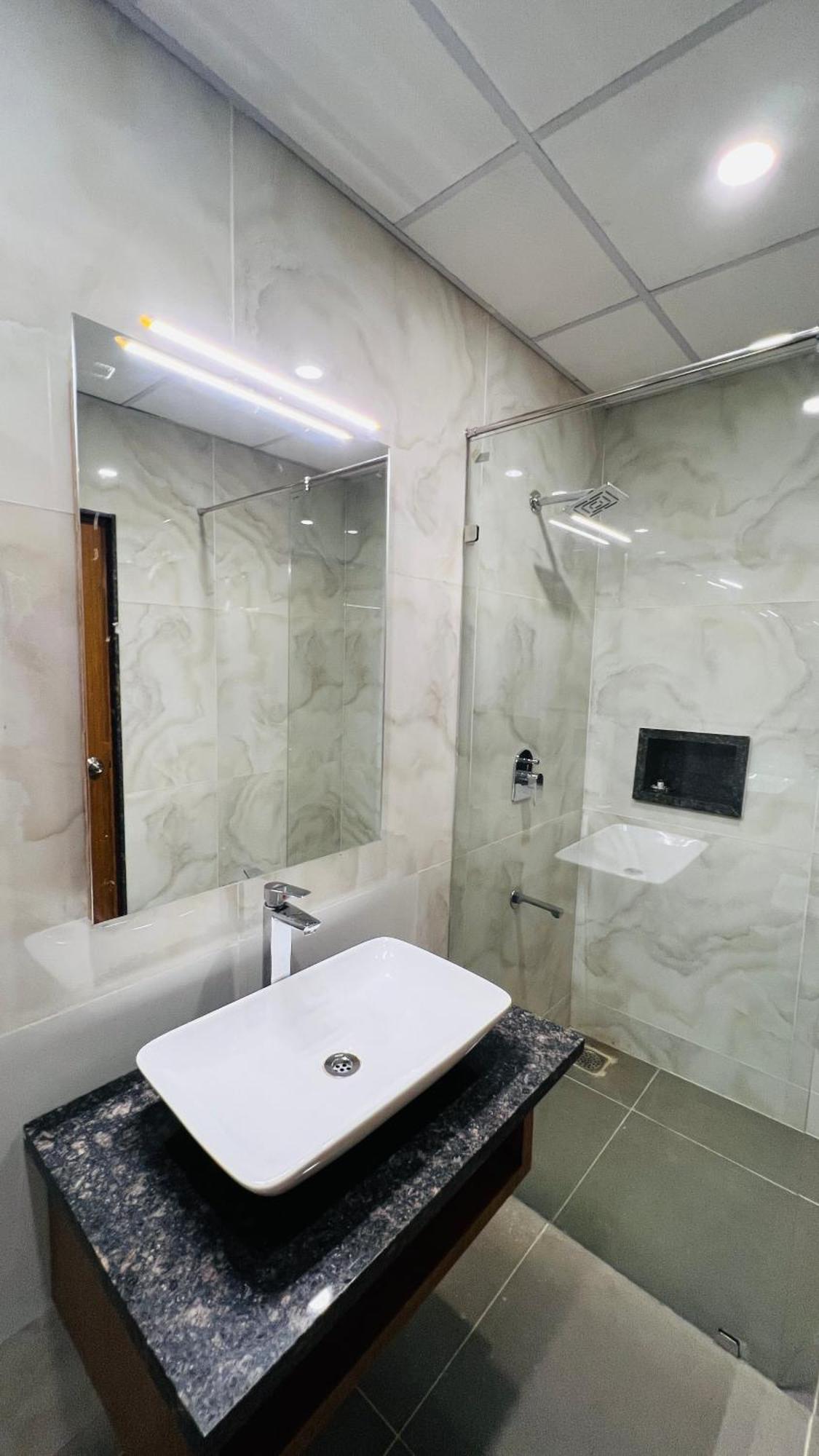 Hotel Aashraya Dod Jala Esterno foto